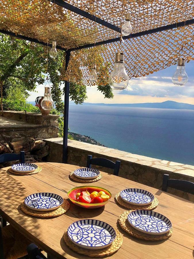 The Villa Of Blues Каламата Экстерьер фото