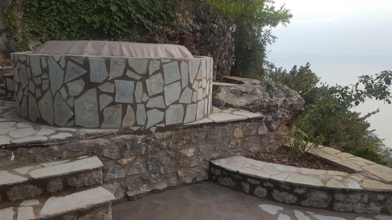The Villa Of Blues Каламата Экстерьер фото